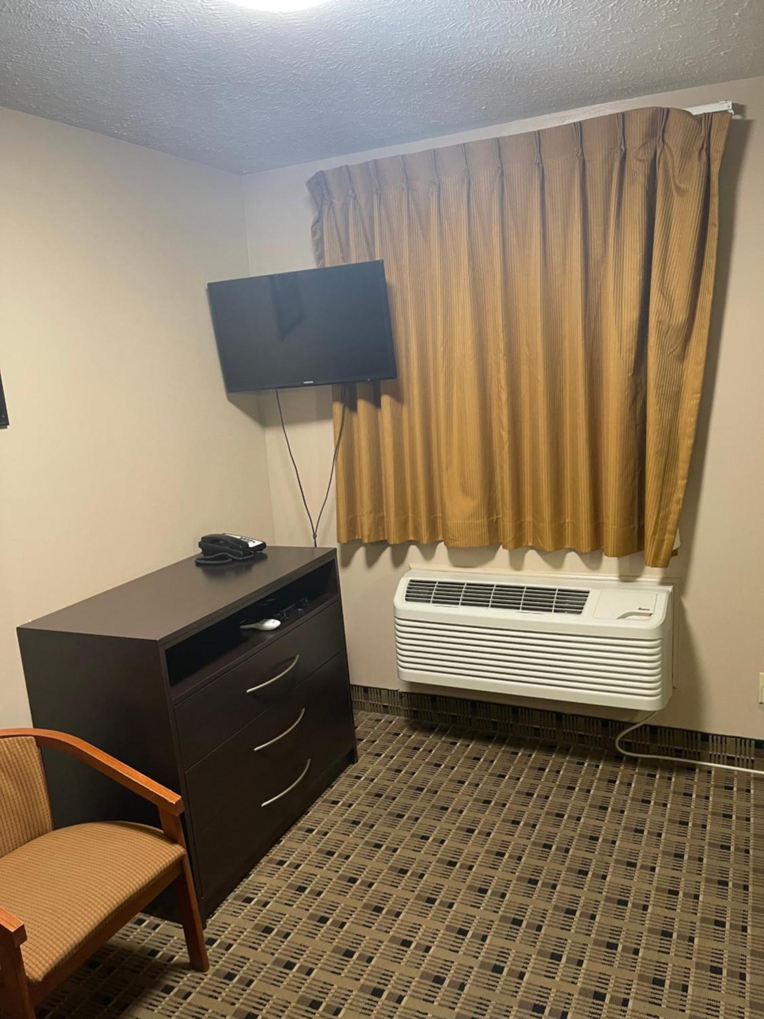 Economy Inn & Suites 애슈터뷸라 외부 사진
