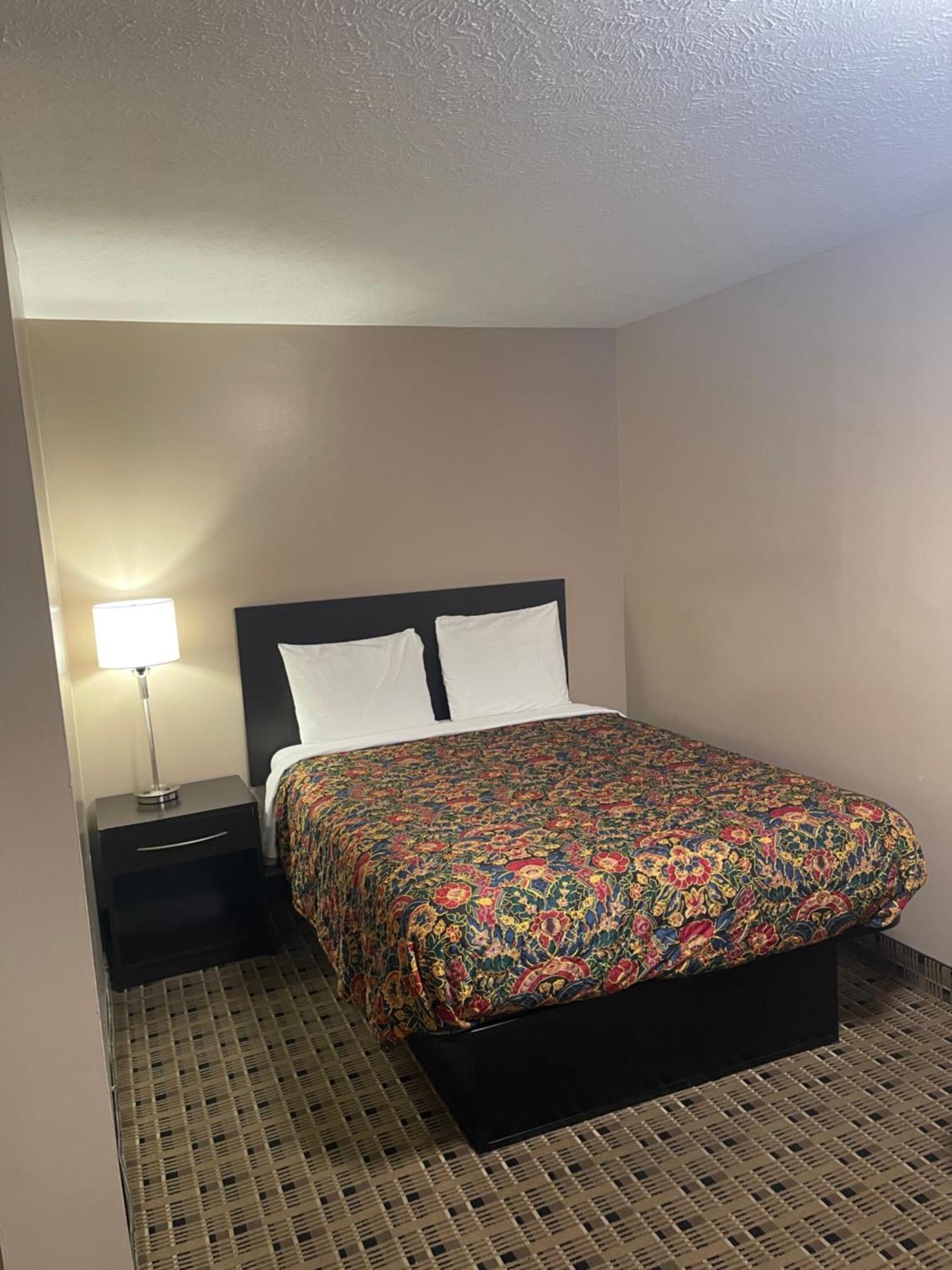 Economy Inn & Suites 애슈터뷸라 외부 사진