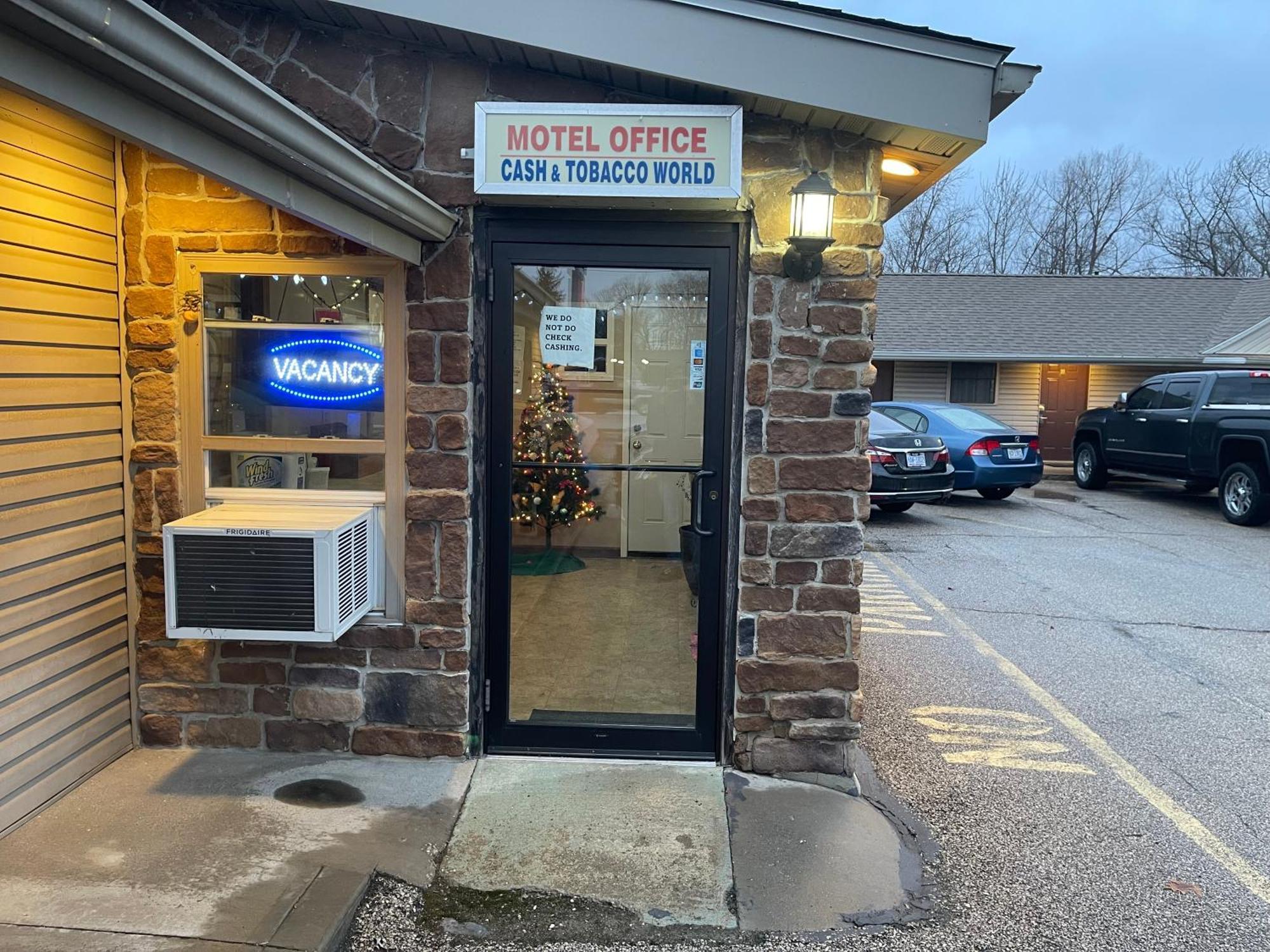 Economy Inn & Suites 애슈터뷸라 외부 사진