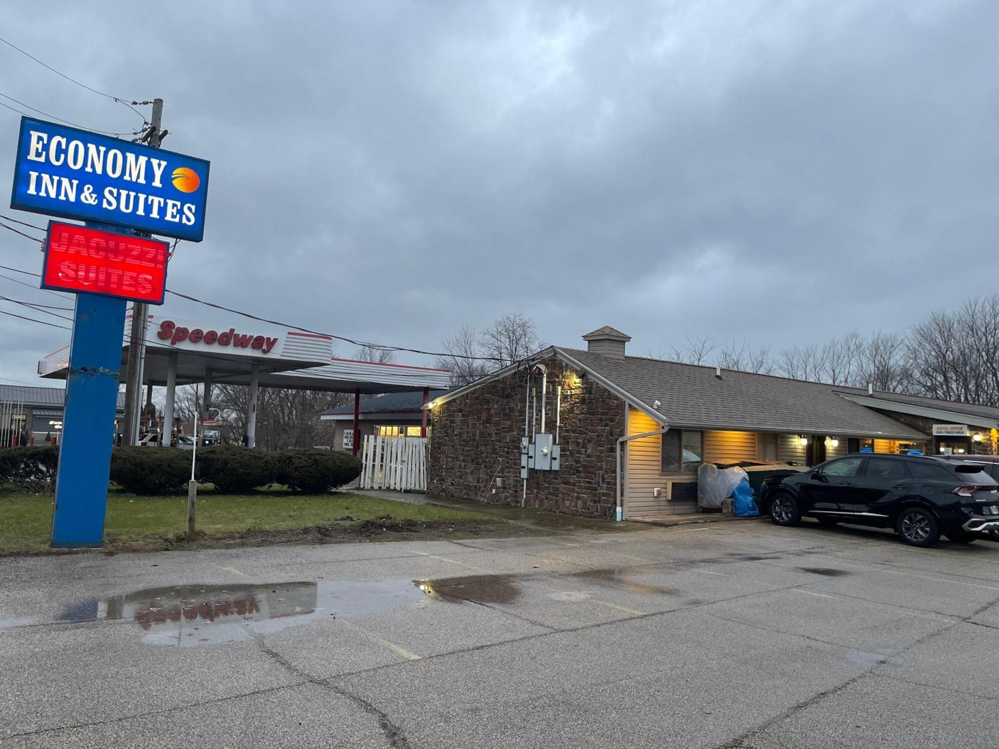 Economy Inn & Suites 애슈터뷸라 외부 사진