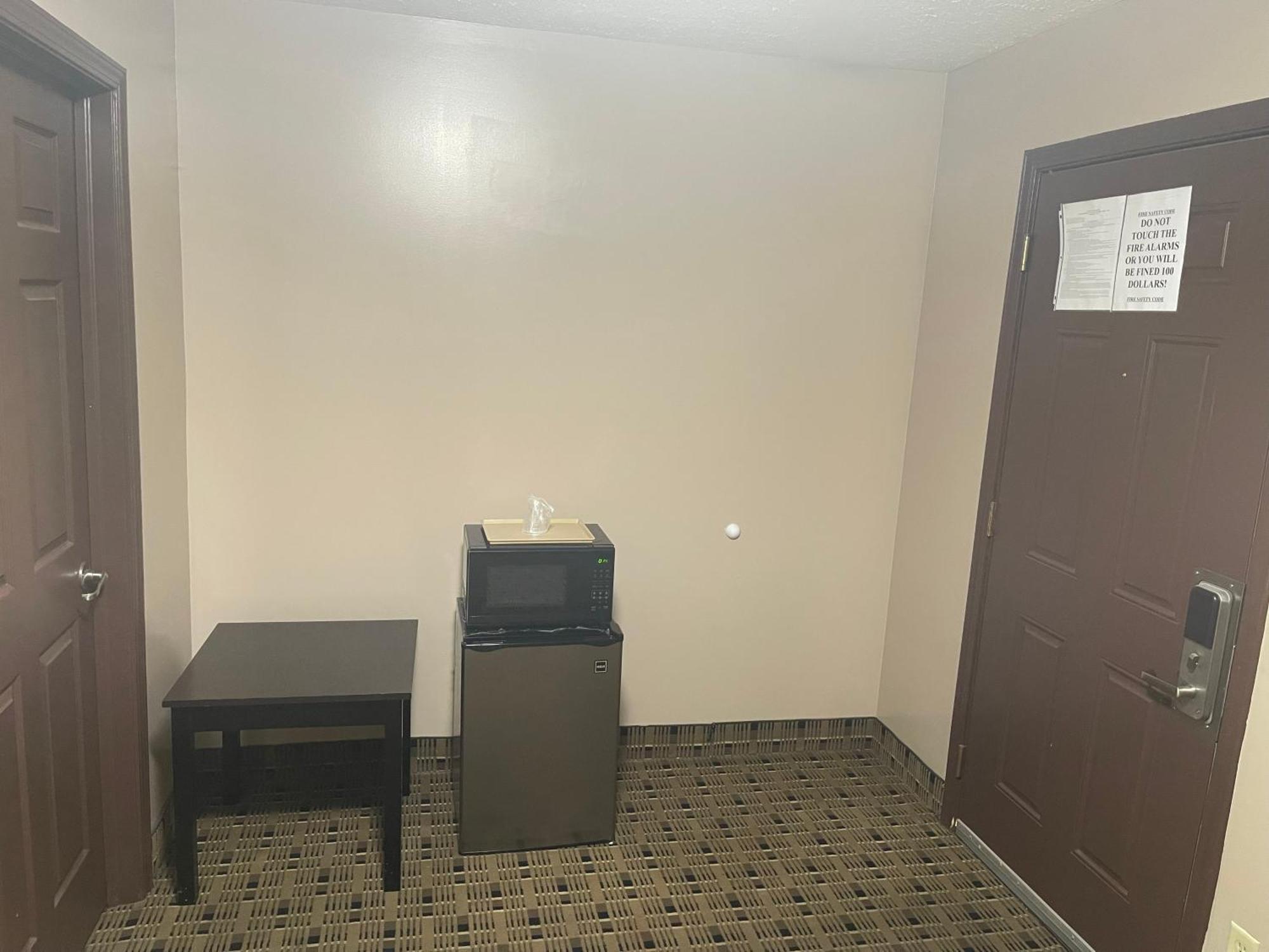 Economy Inn & Suites 애슈터뷸라 외부 사진
