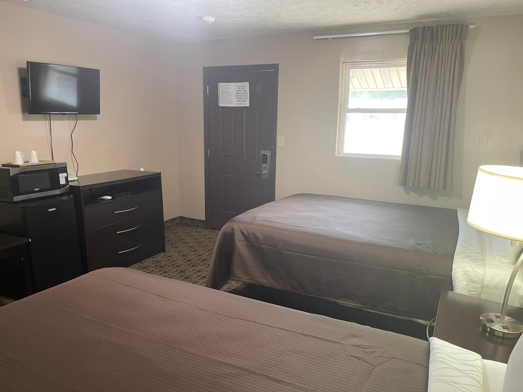 Economy Inn & Suites 애슈터뷸라 외부 사진